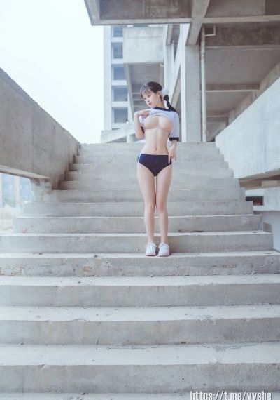 啊好痛嗯轻一点欧美