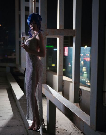 美女的尿囗免费