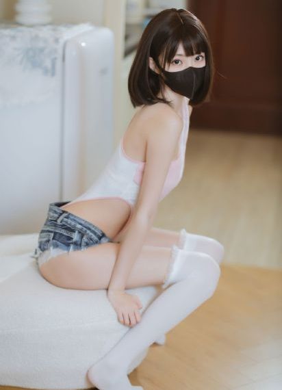 女被c黄扒衣服直播