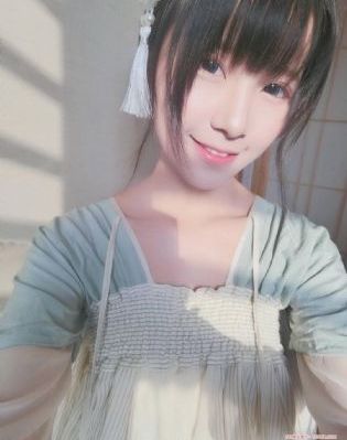 素描少女